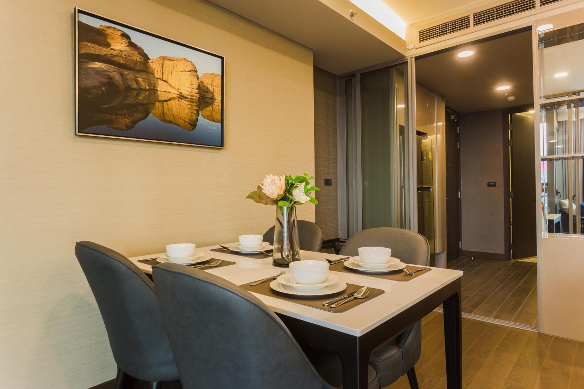 Wyndham Bangkok Queen Convention Centre Экстерьер фото
